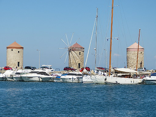 Rhodos-Stadt - Mandraki-Hafen