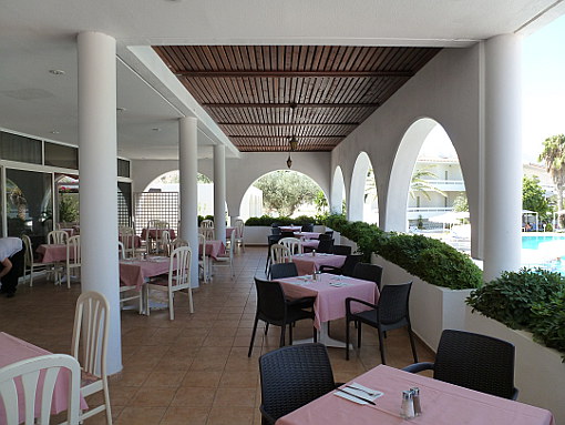 Hotel Niriides Beach