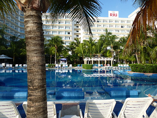 Hotel Riu Caribe - Partypool